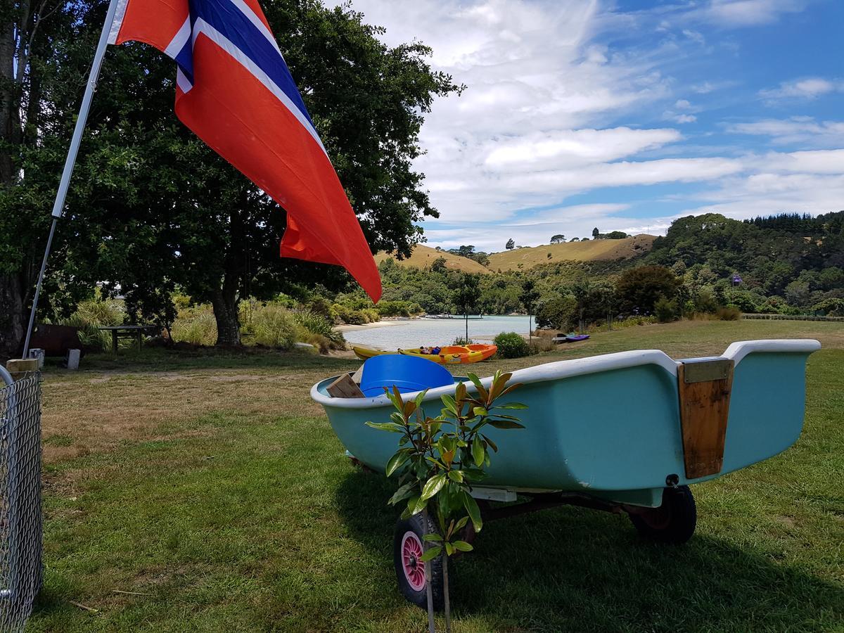 Admiral Waters Bed and Breakfast Cooks Beach Buitenkant foto
